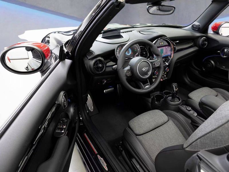 MINI COOPER S JCW TRIM (JOHN COOPER WORKS) 2022