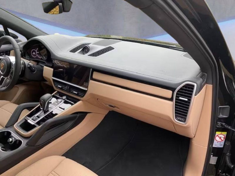 CAYENNE E-HYBRID COUPE PLATINIUM EDITION