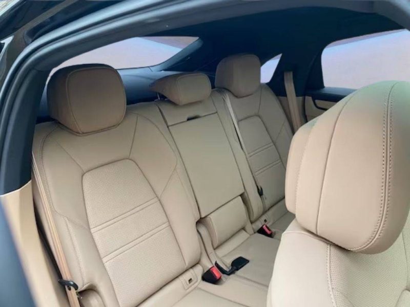 CAYENNE E-HYBRID COUPE PLATINIUM EDITION