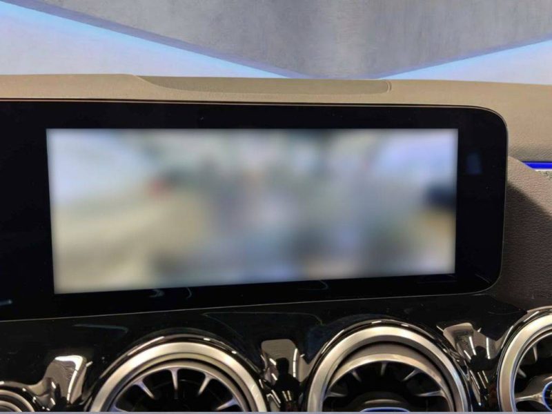 MERCEDES-BENZ GLA 220 D 4MATIC AMG LINE PREMIUM 2024