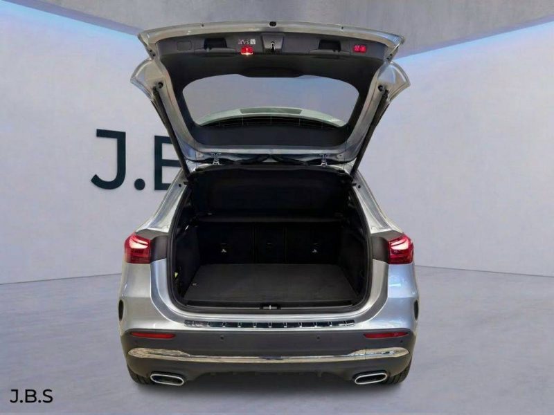 MERCEDES-BENZ GLA 220 D 4MATIC AMG LINE PREMIUM 2024