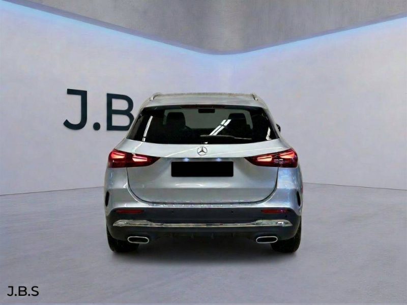 MERCEDES-BENZ GLA 220 D 4MATIC AMG LINE PREMIUM 2024