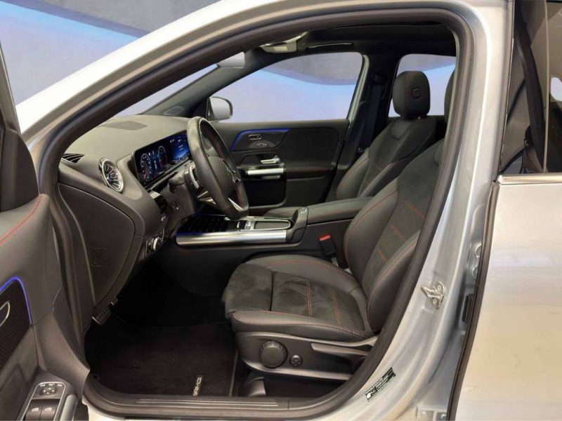 MERCEDES-BENZ GLA 220 D 4MATIC AMG LINE PREMIUM 2024