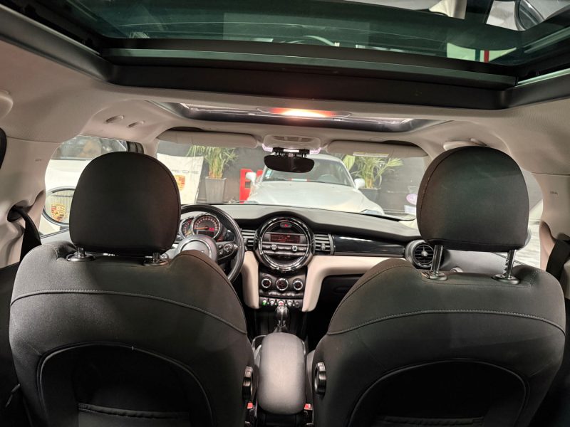 MAGNIFIQUE MINI COOPER 136 CH ( TOIT OUVRANT, CLIMATISATION BI-ZONE, ECRAN CENTRAL) ⭐️⭐️⭐️⭐️⭐️