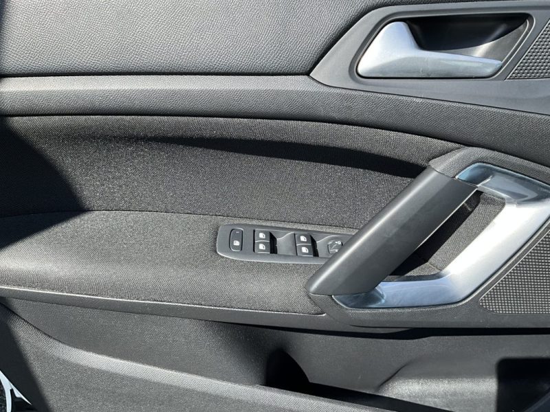 8 325€ HT PEUGEOT 308 1.5 BLUEHDI 100 CV ACTIVE ** TVA RÉCUPÉRABLE**
