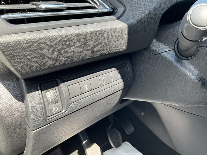 8 325€ HT PEUGEOT 308 1.5 BLUEHDI 100 CV ACTIVE ** TVA RÉCUPÉRABLE**