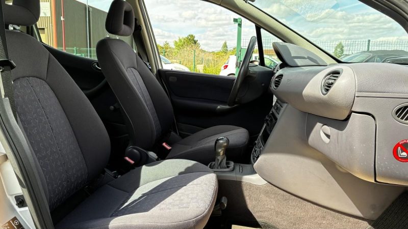 Mercedes-Benz A 160 102ch 94 Mkm tbe
