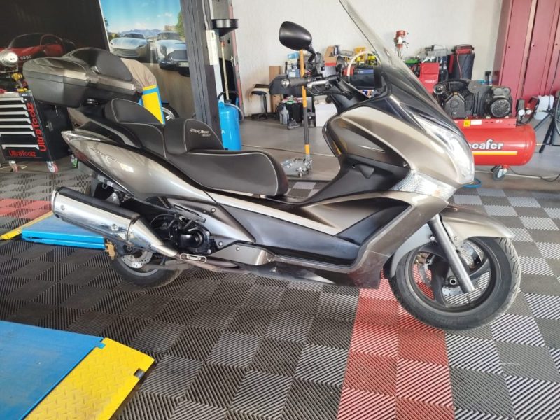 HONDA SW T600  - NOVEMBRE 2012-  90 000 KM