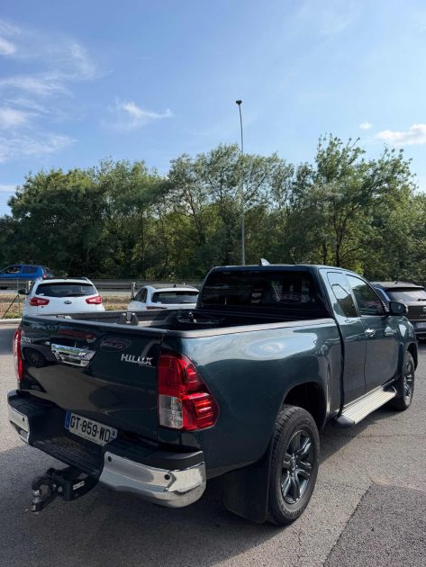 Toyota Hilux Legend Comfort Tech 2.8 D-4D 204ch BVM – Pas de TVA récupérable – Révisé, Garantie incl