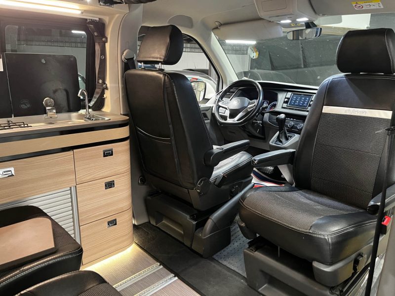 VOLKSWAGEN STYLEVAN MELBOURNE DSG7 6 PLACES 2.0 TDI 150CH (2 LITS DOUBLES , ATTELAGE)
