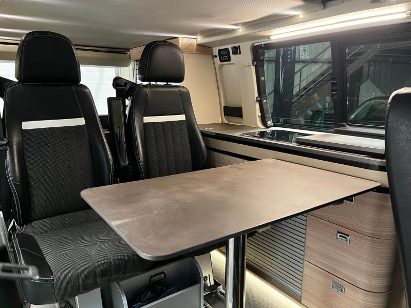 VOLKSWAGEN STYLEVAN MELBOURNE DSG7 6 PLACES 2.0 TDI 150CH (2 LITS DOUBLES , ATTELAGE)