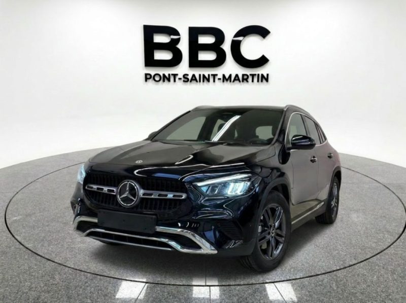 MERCEDES-BENZ GLA 180 PROGRESSIVE 2024