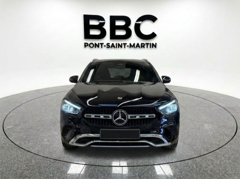 MERCEDES-BENZ GLA 180 PROGRESSIVE 2024