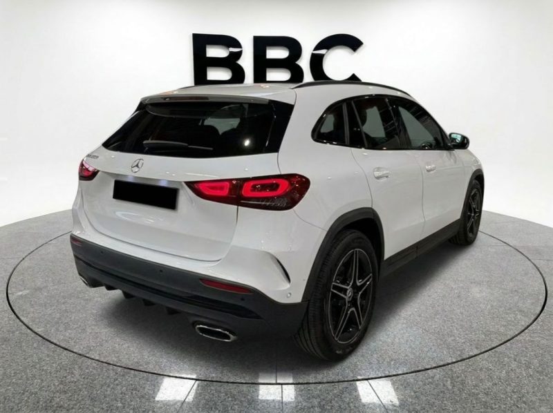  MERCEDES-BENZ GLA 200 AMG LINE 2023