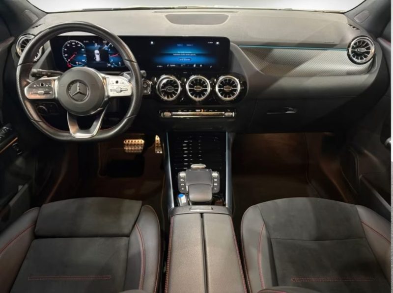  MERCEDES-BENZ GLA 200 AMG LINE 2023