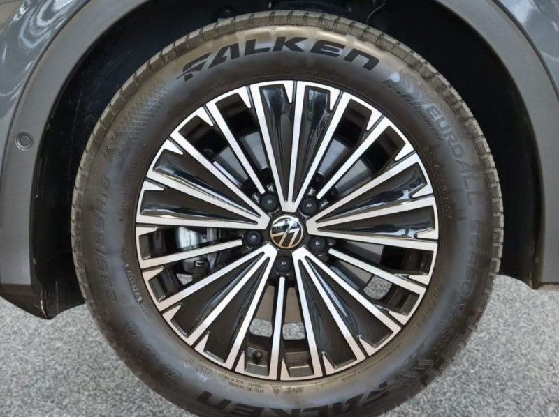 VOLKSWAGEN TIGUAN LIFE 2024