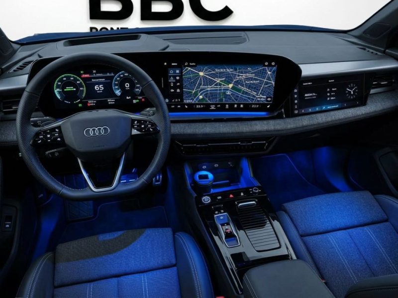 AUDI RANGE ROVER EVOQUE PERFORMANCE S-LINE 2025