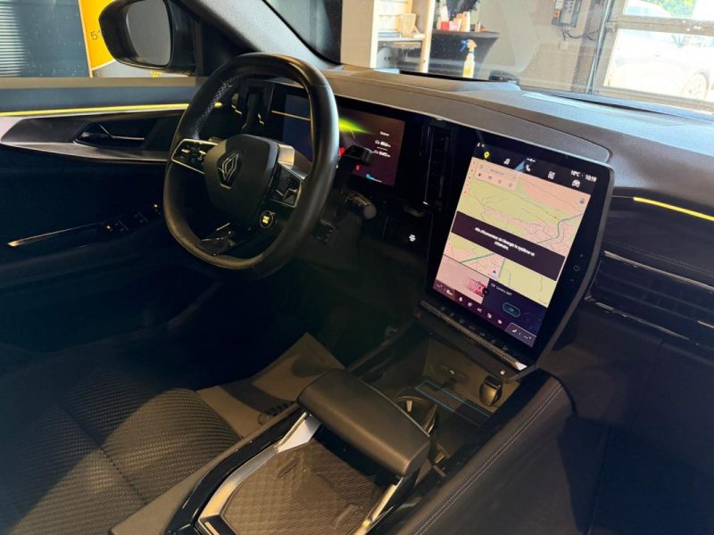 RENAULT AUSTRAL E-TECH 200 ICONIC ESPRIT ALPINE / TOIT PANO / AFF TETE HAUTE /  2023