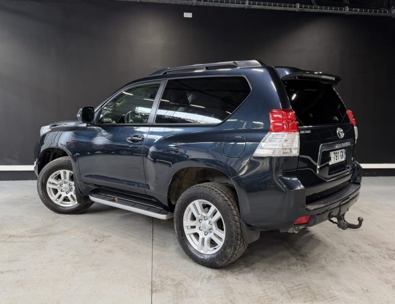 TOYOTA LAND CRUISER 3.0 D-4D  PRENIUM 2011