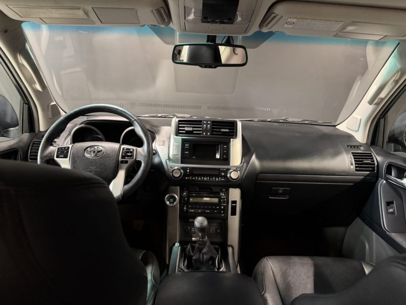 TOYOTA LAND CRUISER 3.0 D-4D  PRENIUM 2011