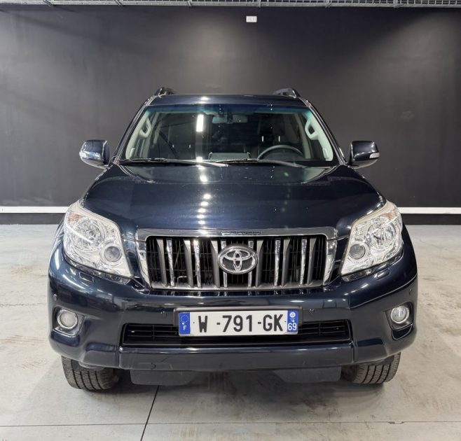 TOYOTA LAND CRUISER 3.0 D-4D  PRENIUM 2011