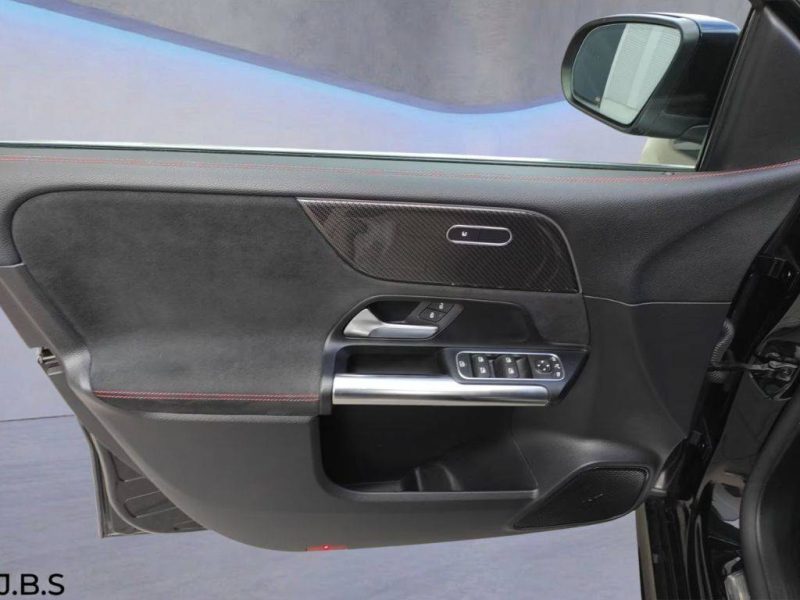 MERCEDES-BENZ  B 200  AMG LINE BUSINESS 2022