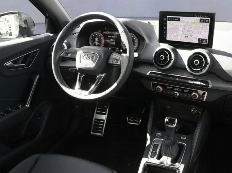 AUDI Q2 35 TFSI S-TRONIC 2X S-LINE MATRIX 2025