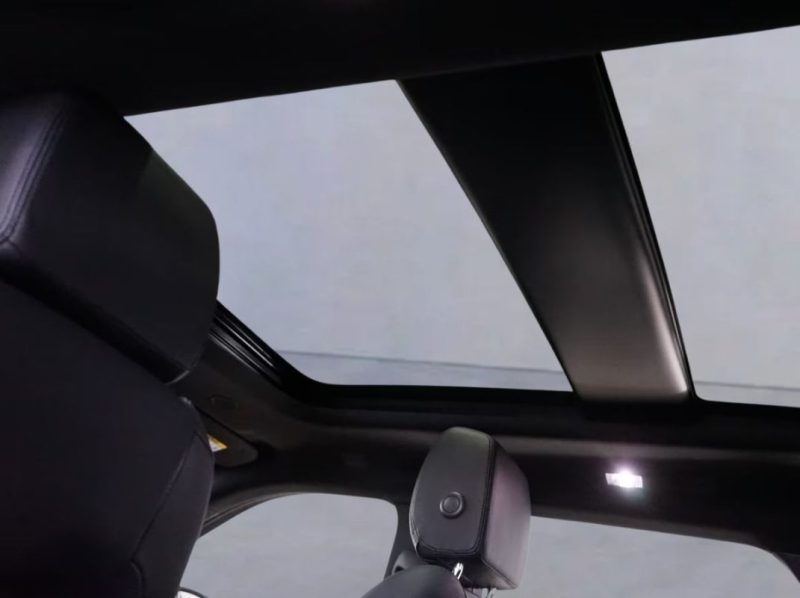 LAND ROVER RANGE ROVER EVOQUE R-DYNAMIC SE 2023