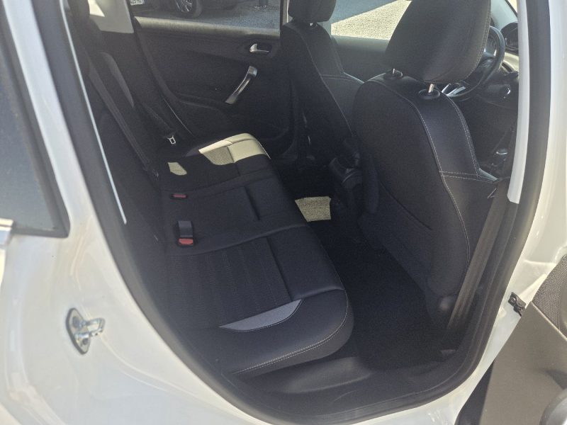 PEUGEOT 2008 1.5 BLUE HDI 120 ALLURE BVA  2019