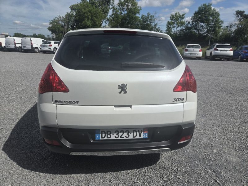 PEUGEOT 3008 1.6 HDI 115 ALLURE  2013 157000 km 