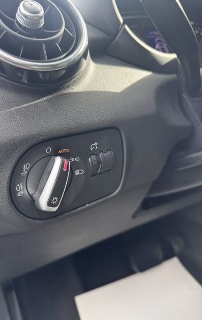 AUDI A1 SB 1.6 TDI 90 AMBITION LUXE S TRONIC 2013