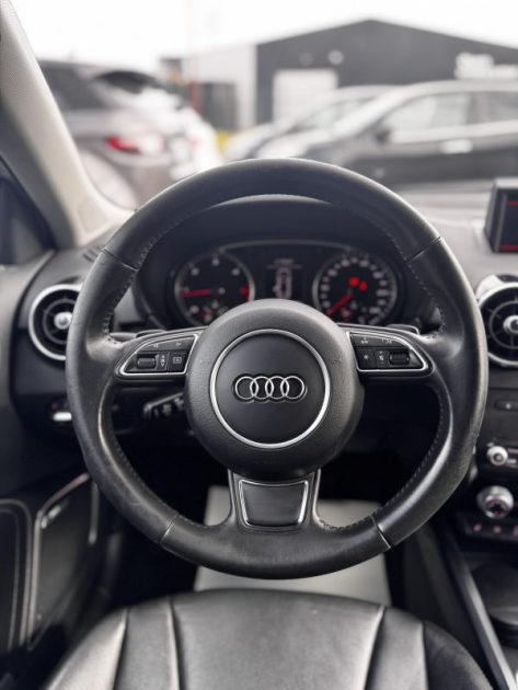 AUDI A1 SB 1.6 TDI 90 AMBITION LUXE S TRONIC 2013