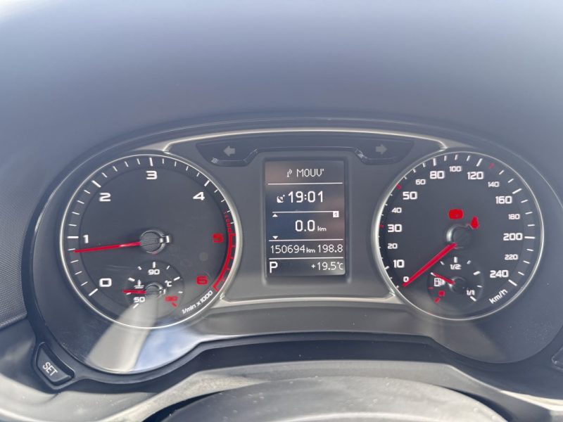 AUDI A1 SB 1.6 TDI 90 AMBITION LUXE S TRONIC 2013