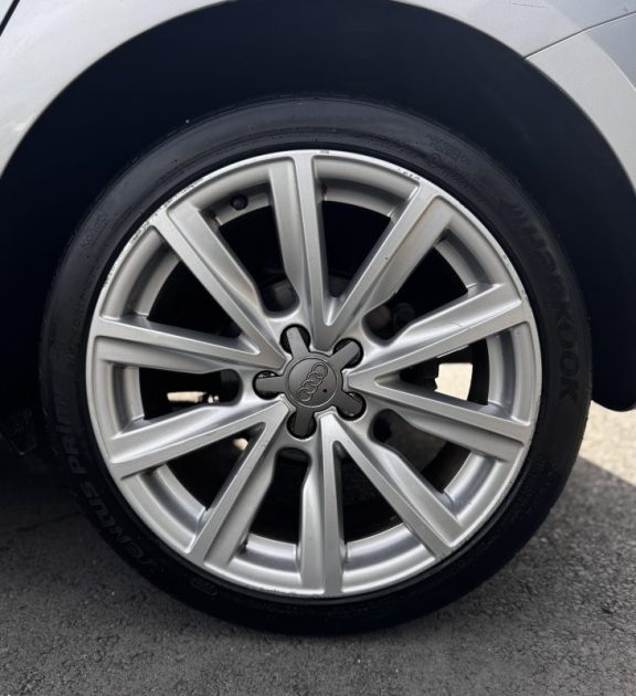 AUDI A1 SB 1.6 TDI 90 AMBITION LUXE S TRONIC 2013