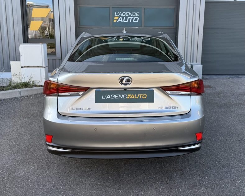 LEXUS IS 300h LUXE - Intérieur Cuir - Caméra - 2eme Main - ENTRETIEN COMPLET LEXUS