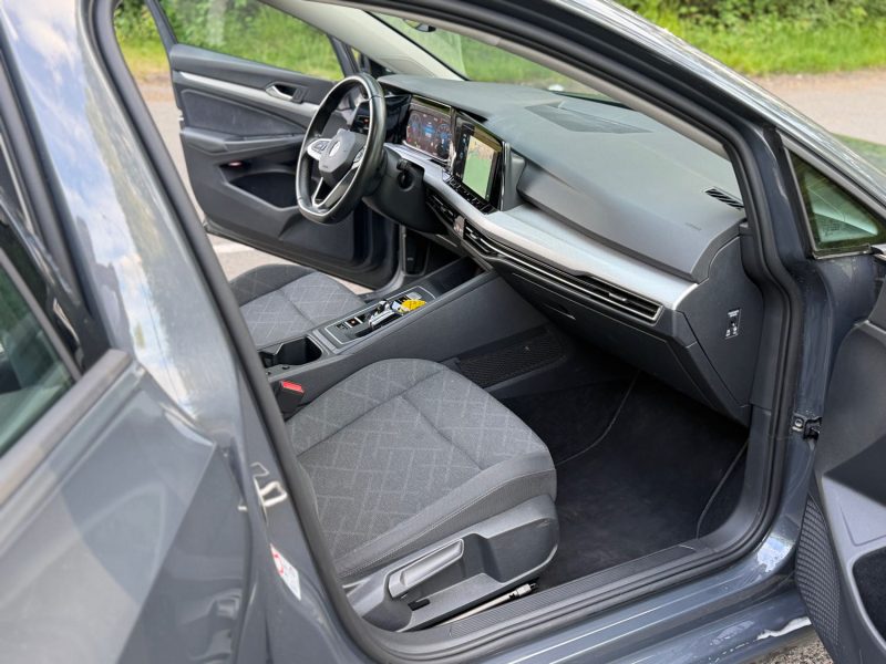 VOLKSWAGEN GOLF  LIFE DSG 03/2023