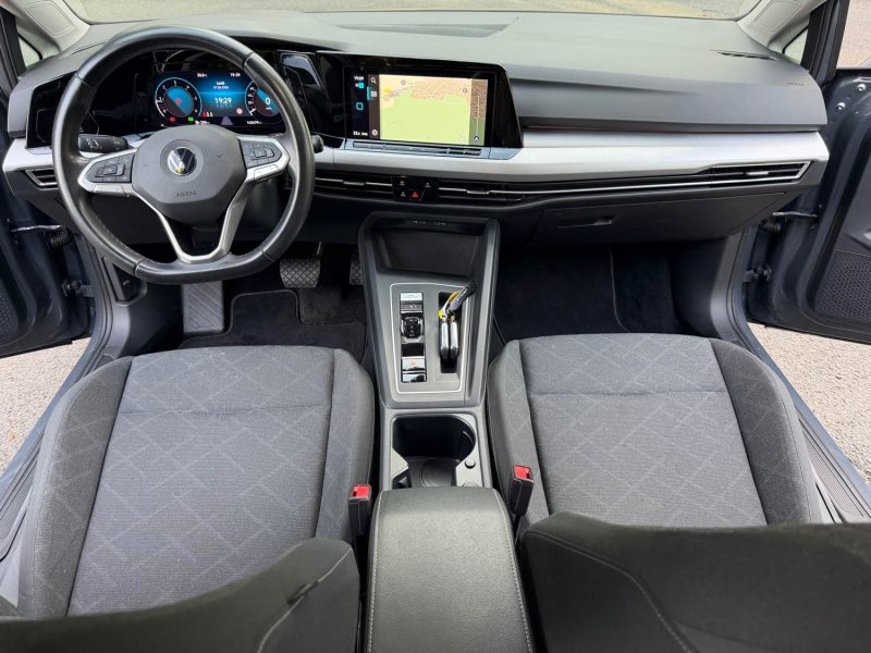 VOLKSWAGEN GOLF  LIFE DSG 03/2023