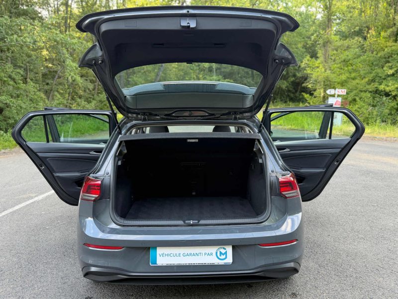 VOLKSWAGEN GOLF  LIFE DSG 03/2023
