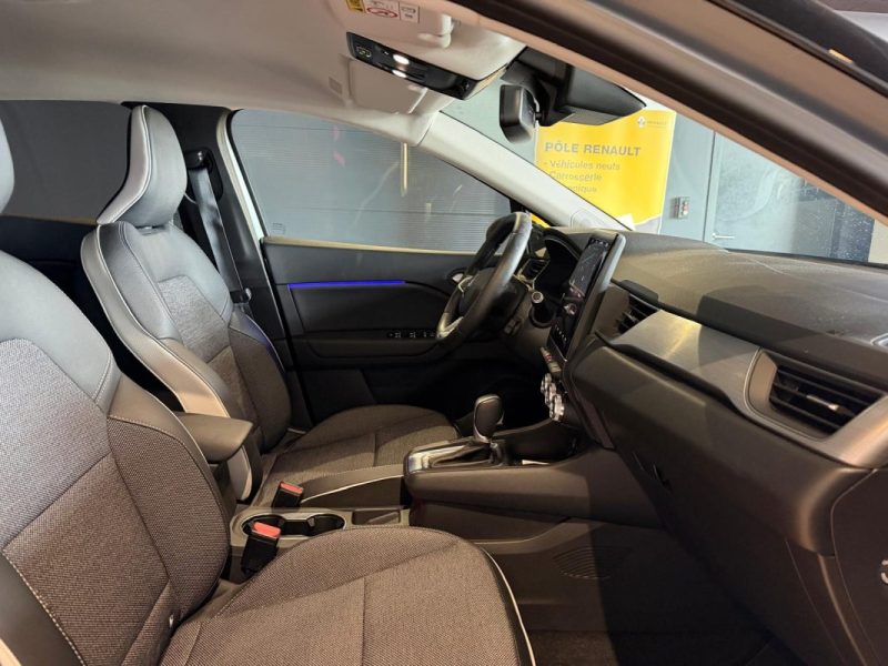 RENAULT CAPTUR INTENS 145 E-TECH BOSE / PACK CITY / PACK EASY DRIVE 