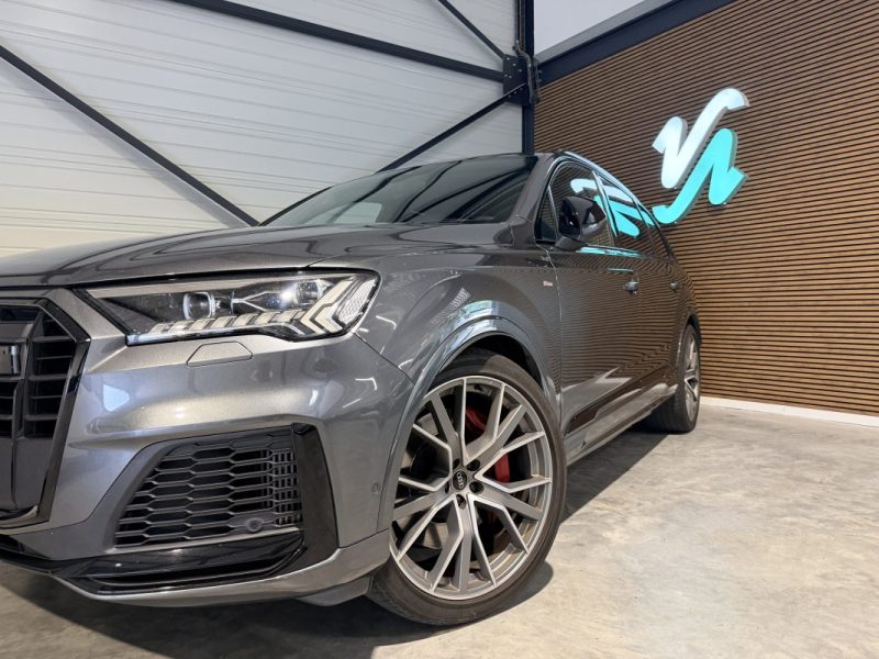 AUDI Q7 - 60 TFSI E - 462 cv - Hybride - S TRONIC - 2021 - Caméra 360 - CarPlay - Attelage
