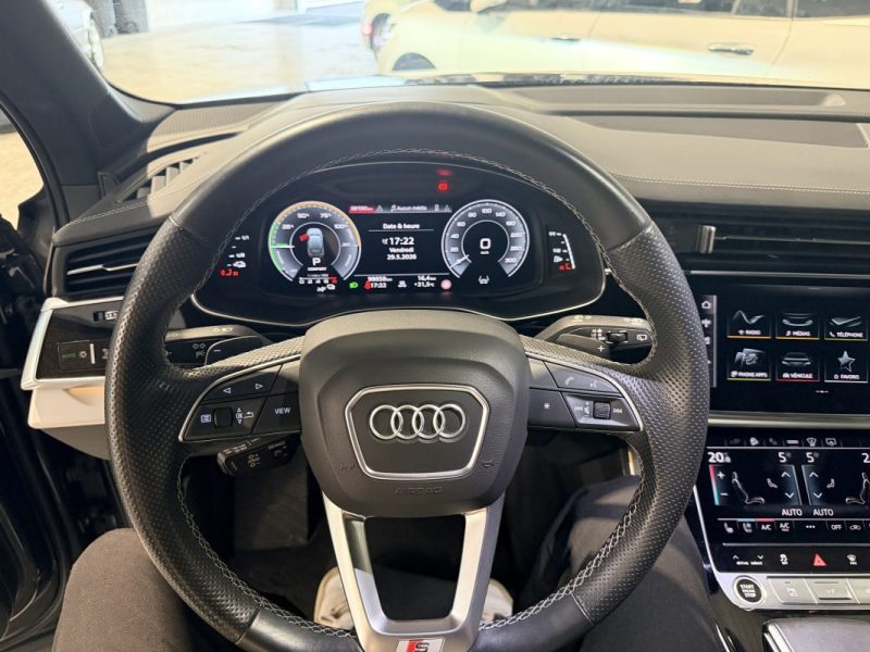 AUDI Q7 - 60 TFSI E - 462 cv - Hybride - S TRONIC - 2021 - Caméra 360 - CarPlay - Attelage