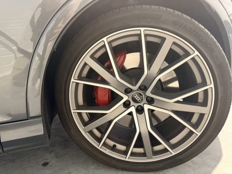AUDI Q7 - 60 TFSI E - 462 cv - Hybride - S TRONIC - 2021 - Caméra 360 - CarPlay - Attelage