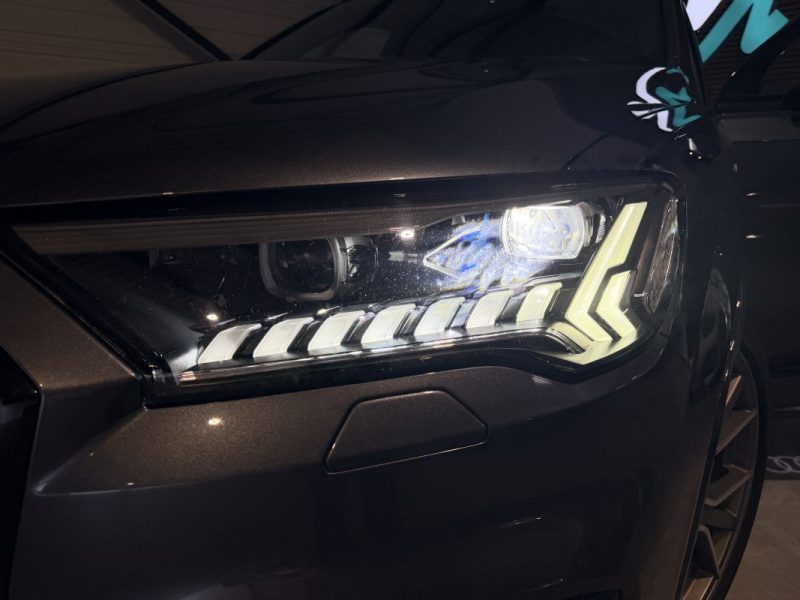 AUDI Q7 - 60 TFSI E - 462 cv - Hybride - S TRONIC - 2021 - Caméra 360 - CarPlay - Attelage