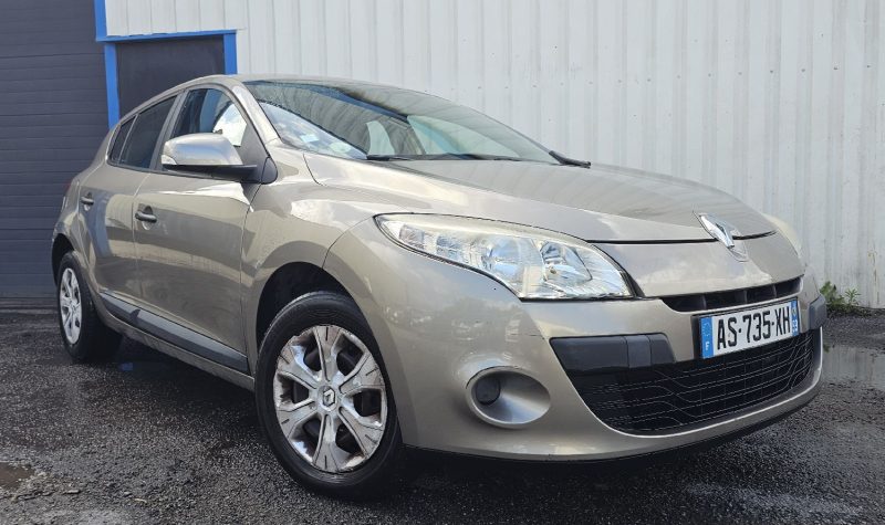 RENAULT MEGANEIII III 5 PORTES 1.6 16V 110cv   BIOETHANOL