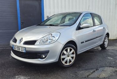 RENAULT  CLIO III  1.6 16V 110cv LUXE PRIVILÈGE  