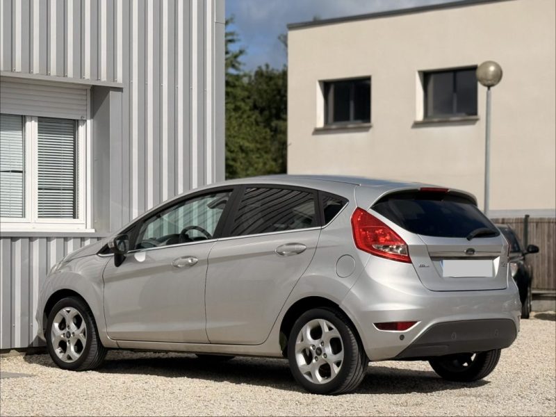 FORD FIESTA 1.4 TDCI 68CV TITANIUM 2008 166 000KM
