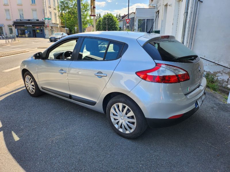 RENAULT MEGANE III 1.5DCI 95CH