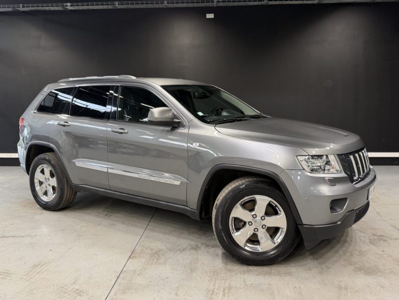 JEEP GRAND CHEROKEE LAREDO 2011