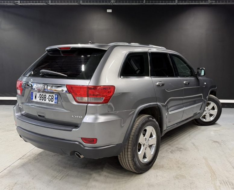JEEP GRAND CHEROKEE LAREDO 2011