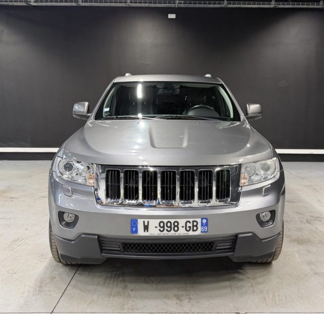 JEEP GRAND CHEROKEE LAREDO 2011
